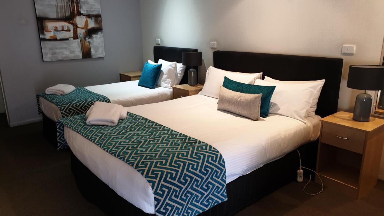 Tenterfield Tavern And Motor Inn Экстерьер фото